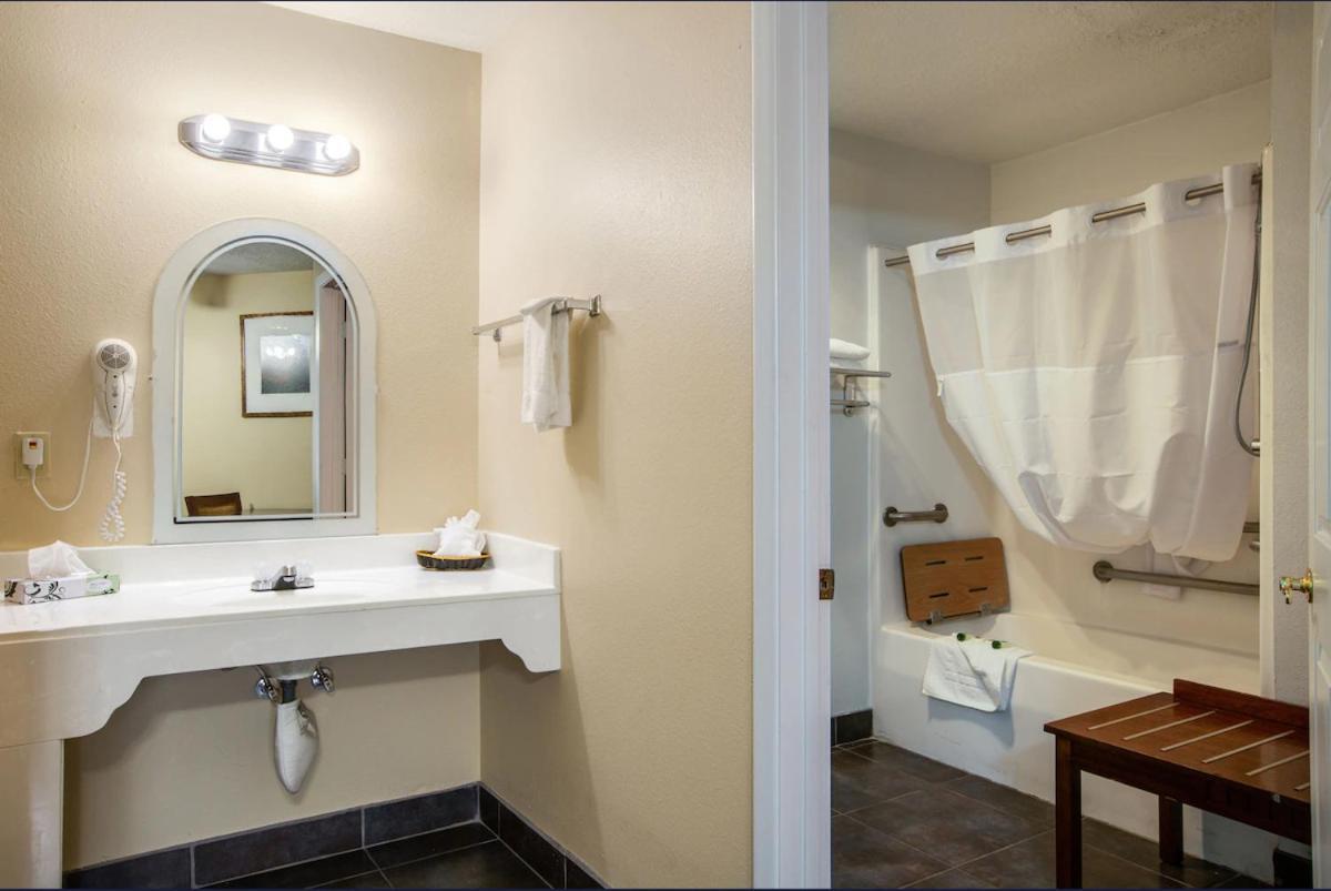Sandia Peak Inn Old Town Abq, A Howard Johnson By Wyndham Albuquerque Kültér fotó