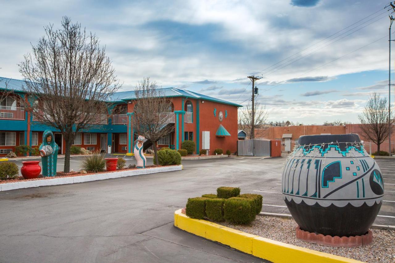 Sandia Peak Inn Old Town Abq, A Howard Johnson By Wyndham Albuquerque Kültér fotó